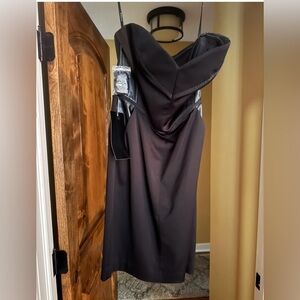 Sexy Strapless Sweetheart Neckline Dress!